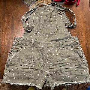 Adorable Shorts overalls! Never worn!